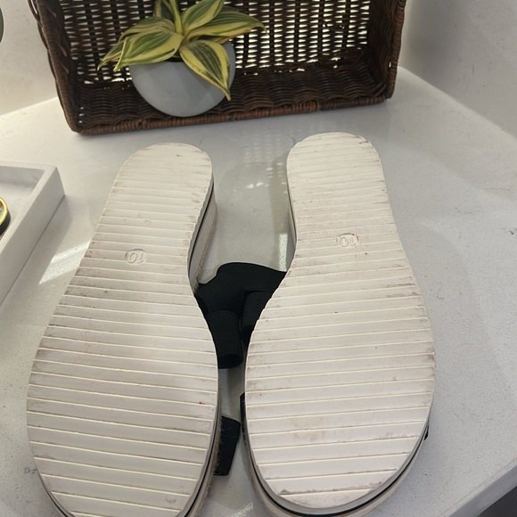 Universal Thread Black Espadrille Sandals size 10 - Picture 7 of 10